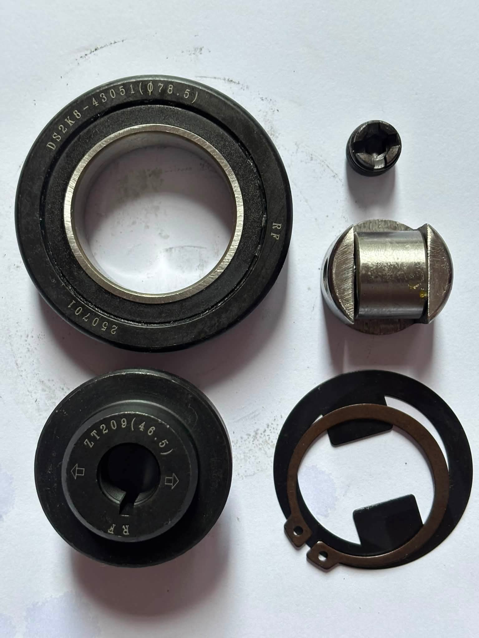 Hydraulic pump & bearing kits